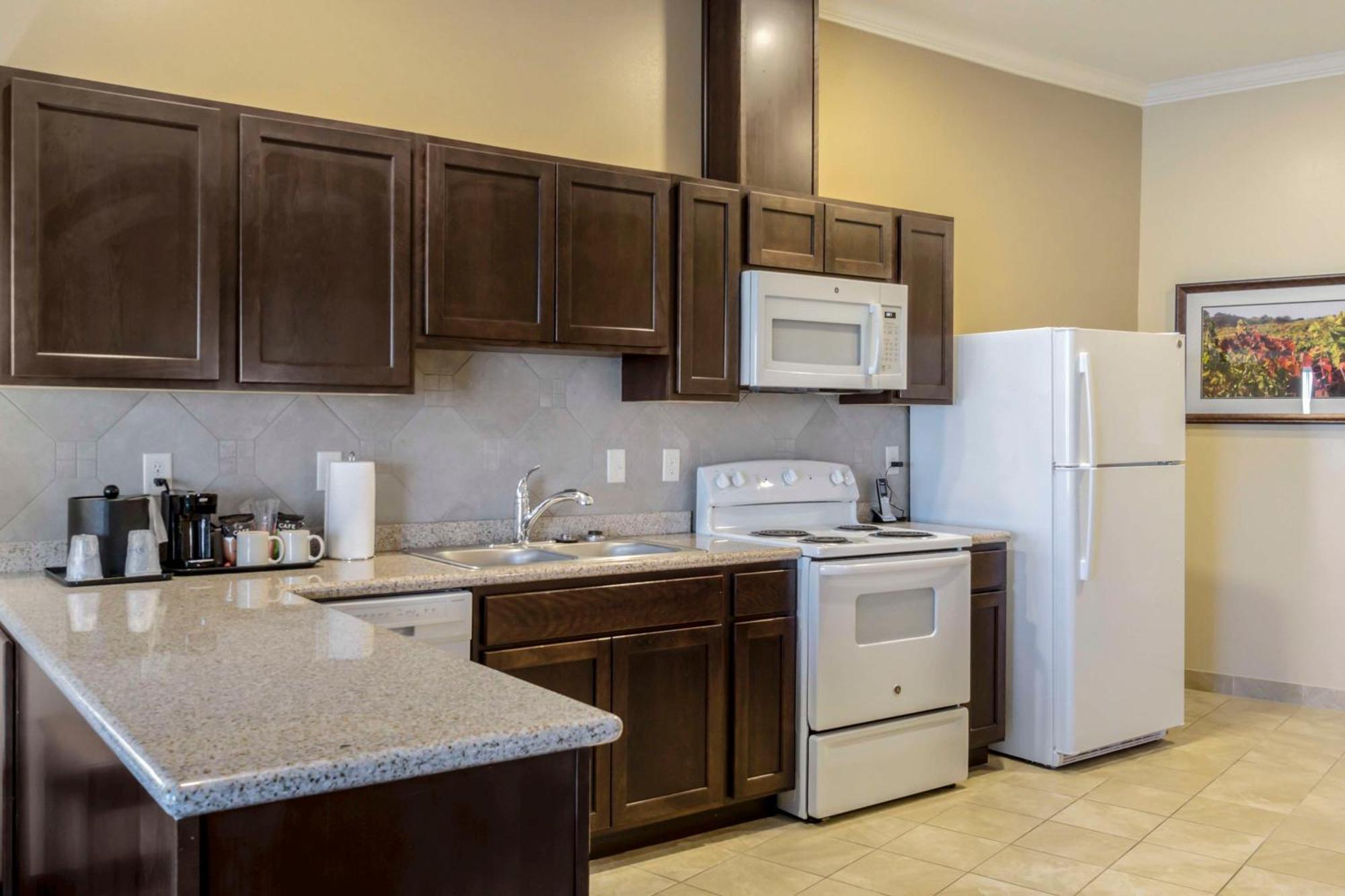 Best Western Plus Grapevine Inn Sunnyside Экстерьер фото